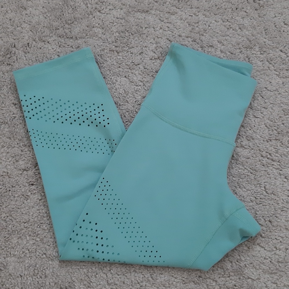 Old Navy Active Leggings (Laser Cut)